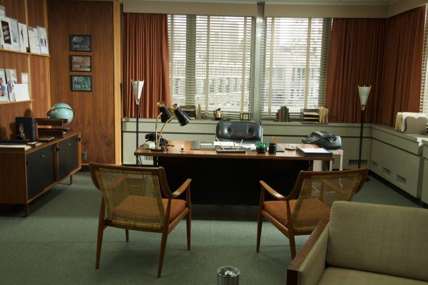 مقایسه انواع سبک‌های مبلمان اداری از قدیم تا امروز